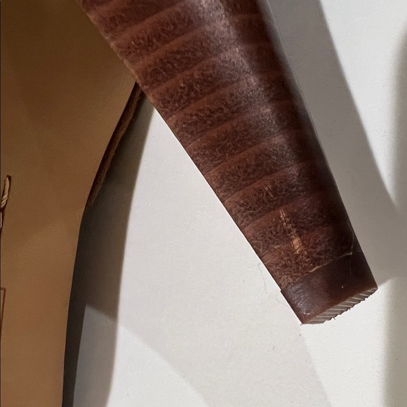 VINCE CAMUTO WOMEN’S  SUEDE ANKLE BOOTIES CAMEL SIZE 8.5 - Picture 8 of 8